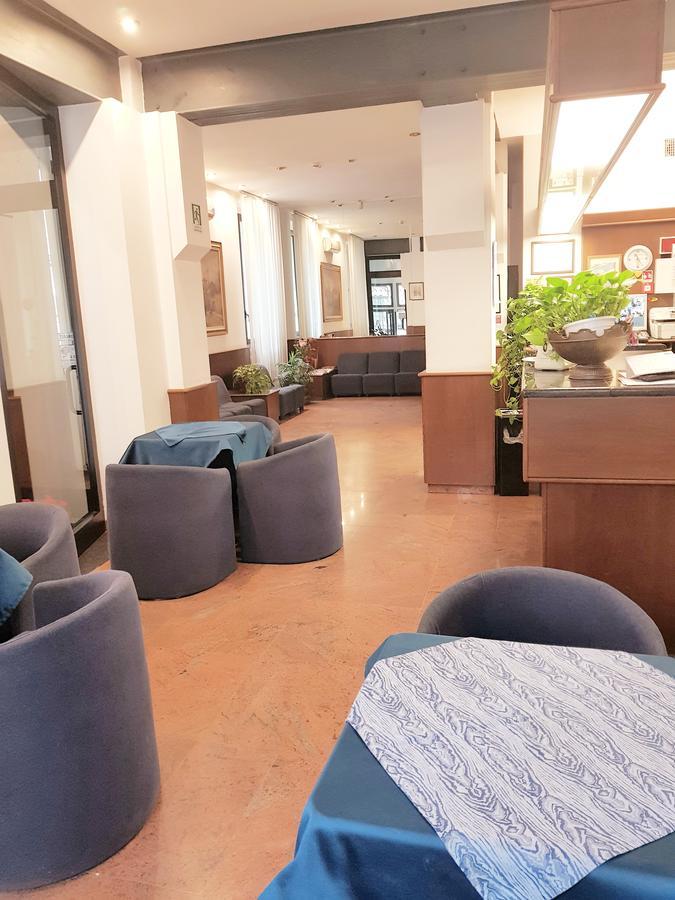 Hotel La Pace Milán