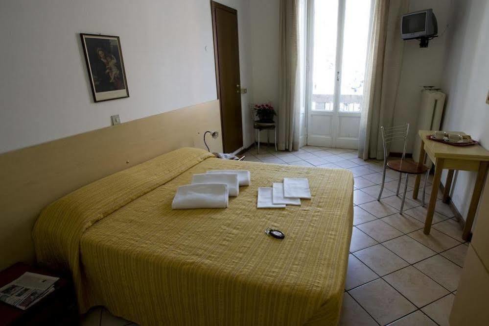 Hotel La Pace Milán